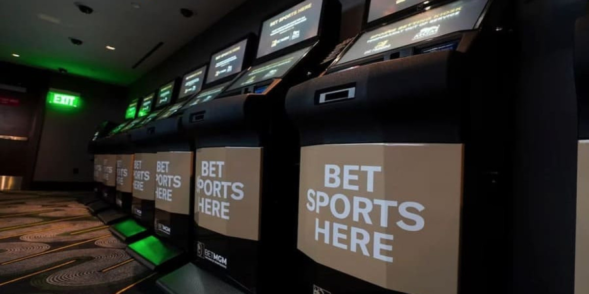 Bet Your Bottom Dollar: Adventures in the World of Online Gambling